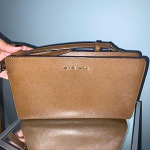 Michael Kors cross body purse